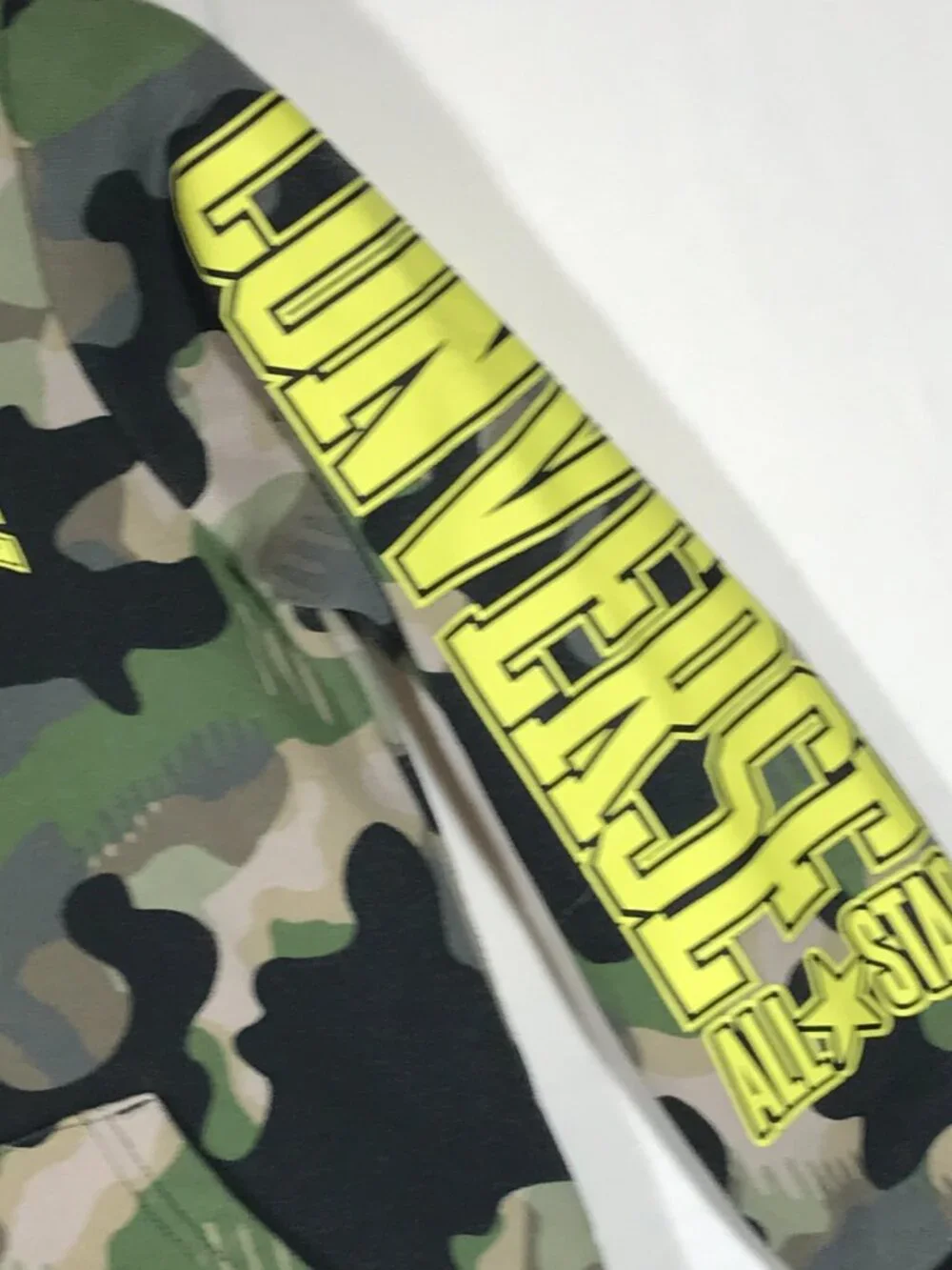 Converse Kid's Small 8-10 Camouflage Long Sleeve Hoodie Sweatshirt
